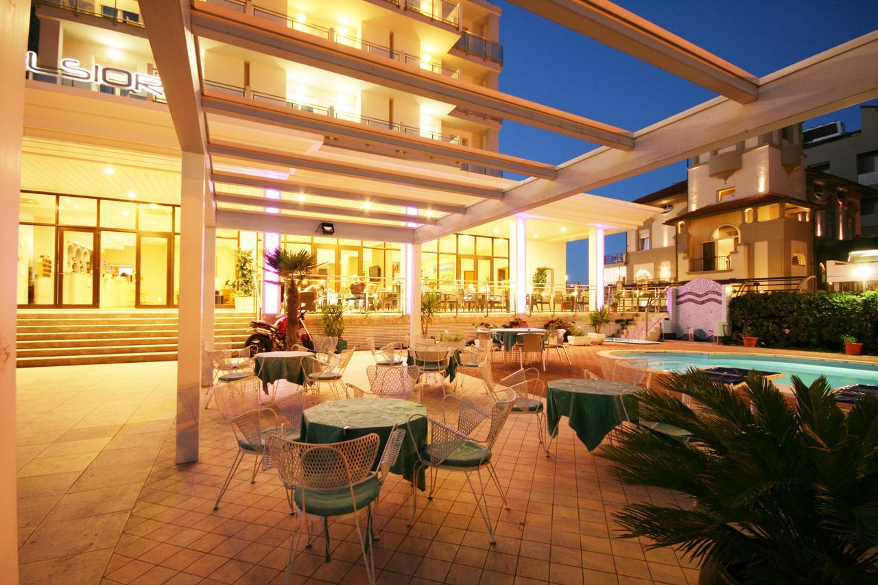 Hotel Excelsior Cattolica Exterior foto